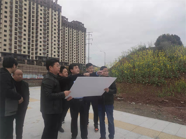 3月23日潘总陪同吴县长调研安博anbo(中国)大厦项目.jpg
